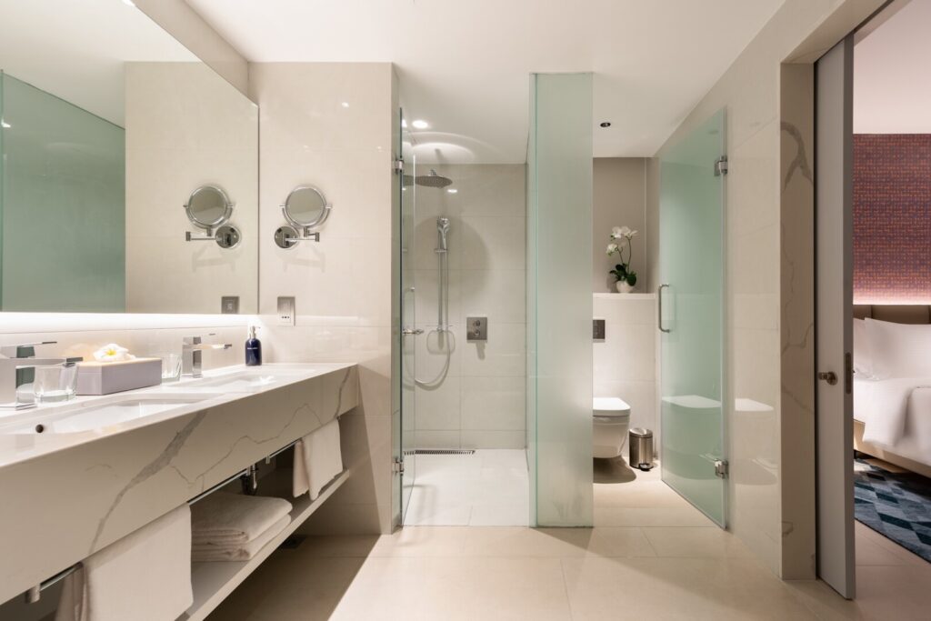 Bathroom 2brs (1)